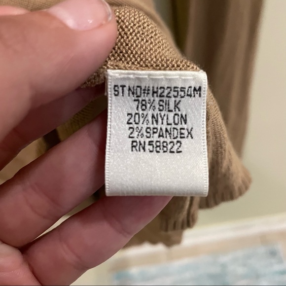 Max Studio Ruched-Detail Crepe Blouse - Picture 9 of 10